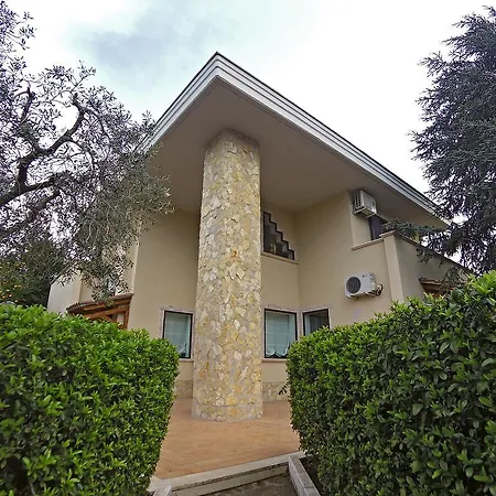 Romana Oda ve Kahvaltı Ciampino