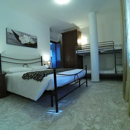 Romana Oda ve Kahvaltı