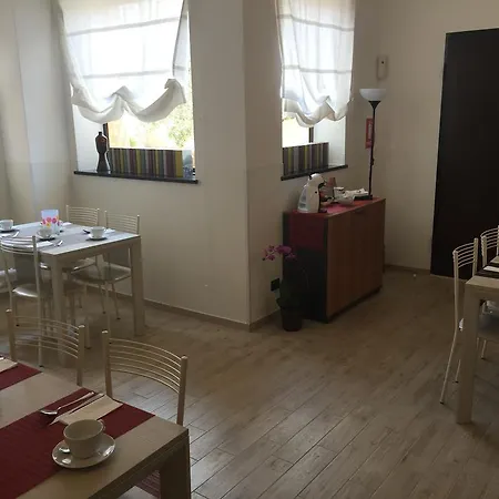 Oda ve Kahvaltı Romana *